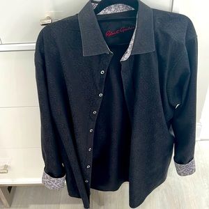 this is a beautiful Robert Graham shirt, black with gorgeous leave llpattern